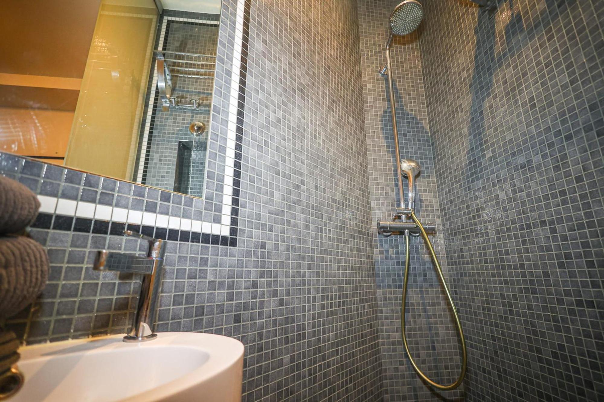 Elegant Appartement Climatise De 65 M2 Avec 2 Ch Paris Exteriör bild